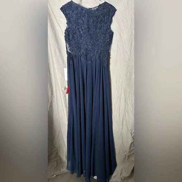 Mac Duggal 20264 NWT APPLIQUED CAP SLEEVE BODICE FLOWY GOWN - Picture 6 of 13